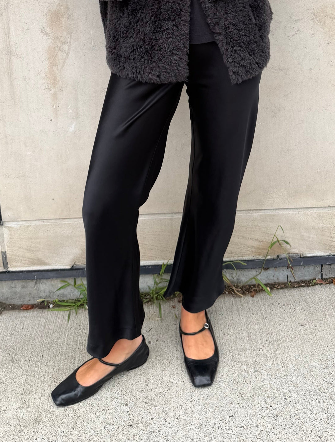 RIRI COLLECTION – Thursdays