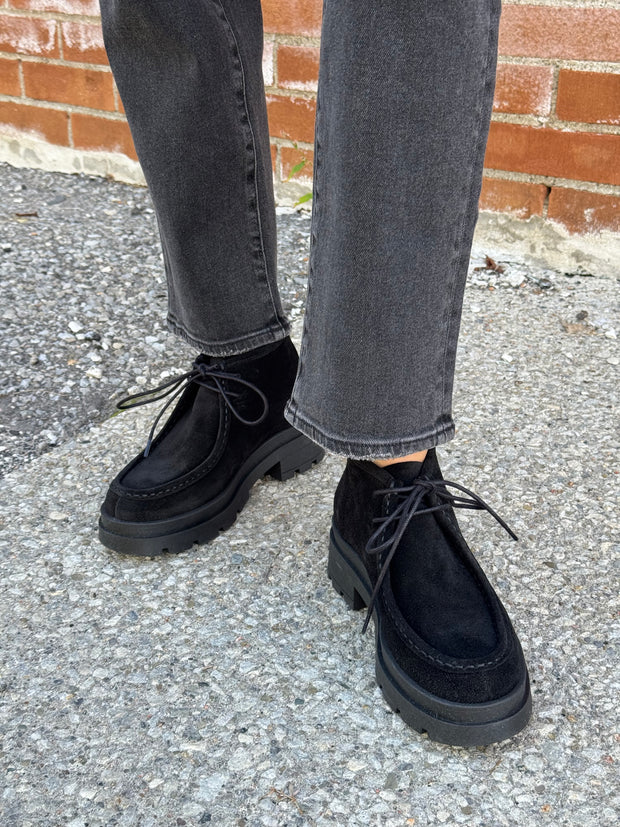 Gina Black Wallabee