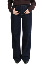 Relaxed Wide Leg Jean