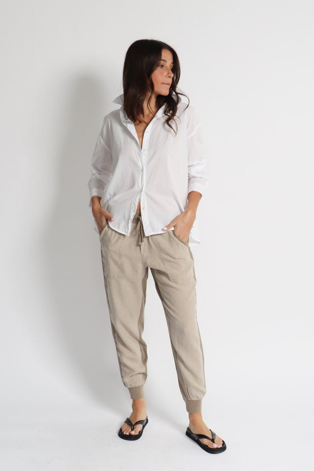 Lakeside Jogger