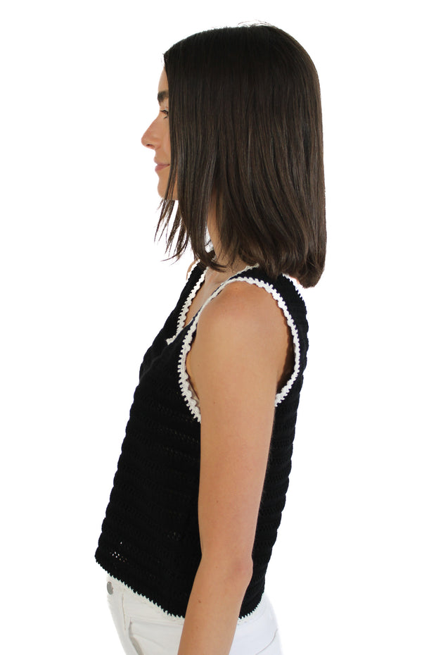 Black Pidgi Top