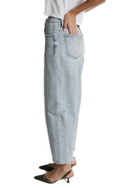 Eli High Rise Arched Jean