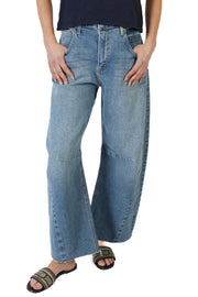 Light Barrel Jeans