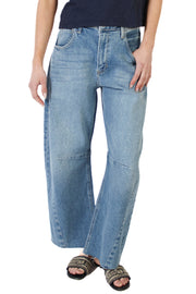 Light Barrel Jeans