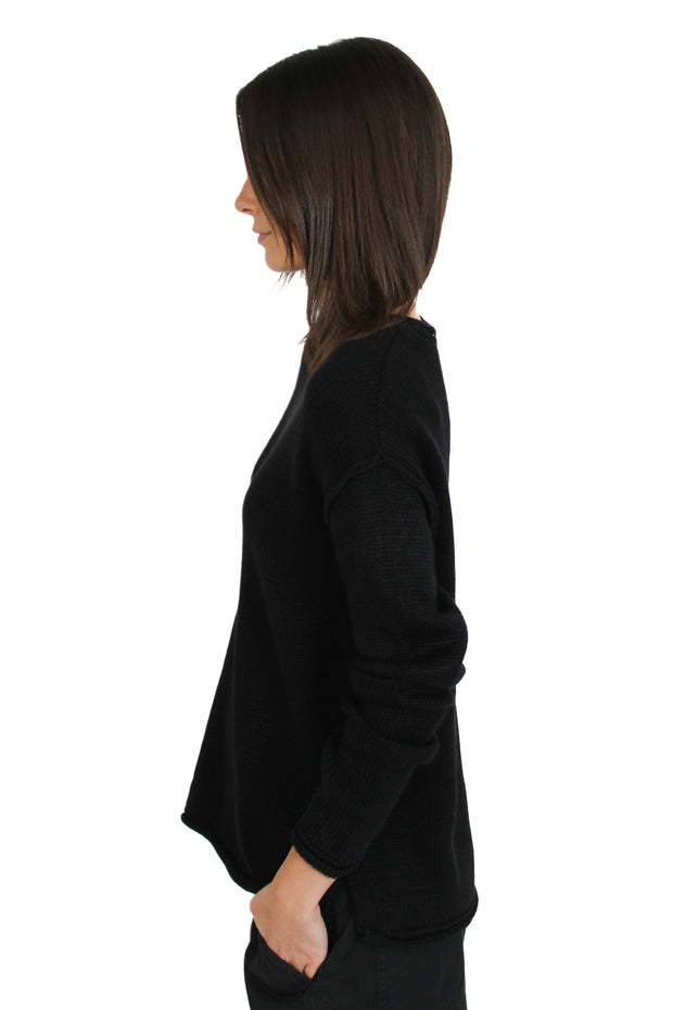 Kiri Black Sweater
