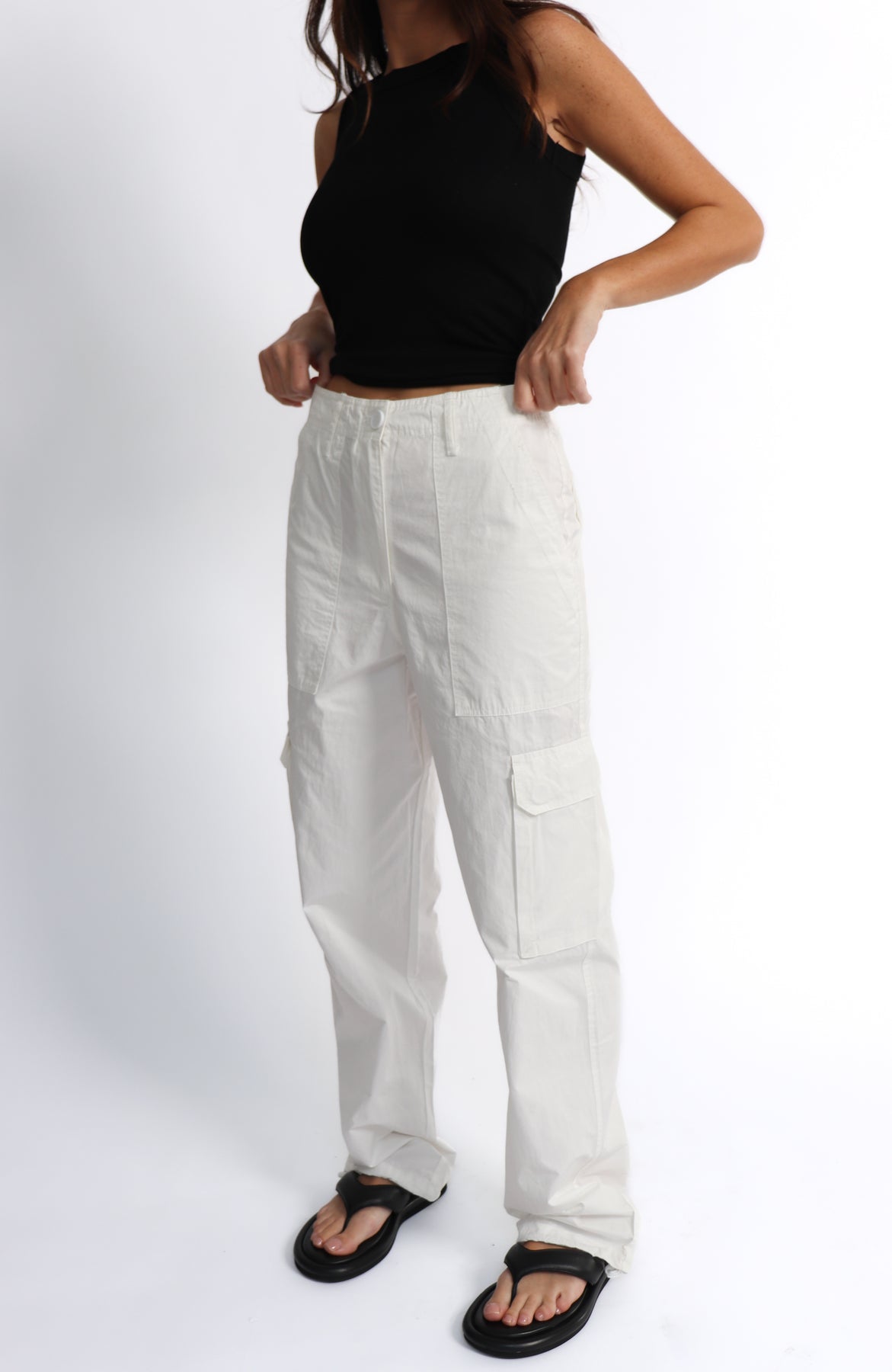 TEXTURED CARGO PANTS - White